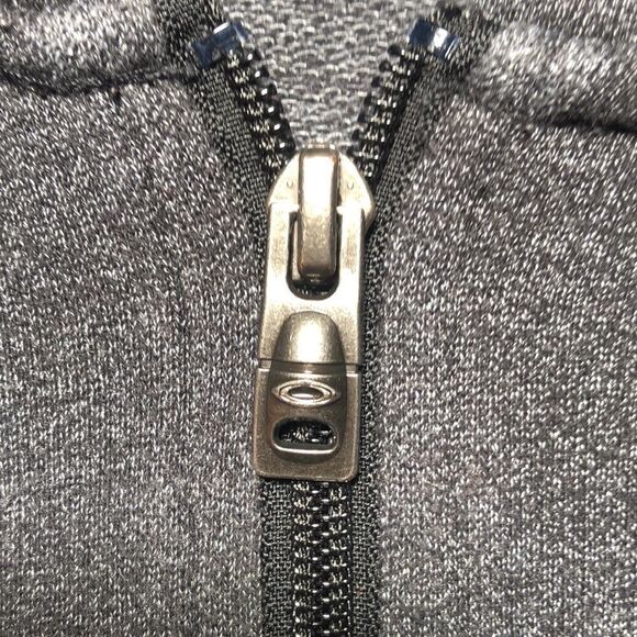 Vintage Distressed Oakley Zip-Up Hoodie | Large - Picture 3 of 9